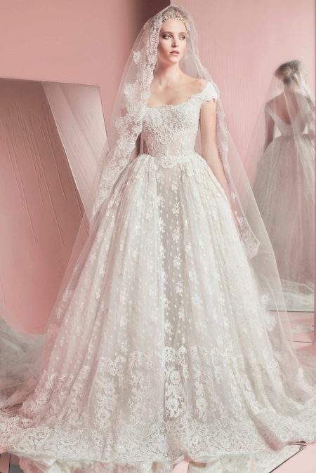 Zuhair Murad 2016-os esküvői ruha hercegnő stílusában