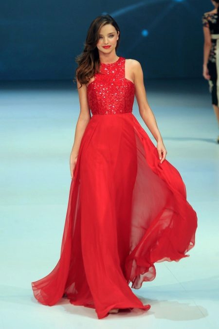 Robe de soirée rouge pour le nouvel an 2016