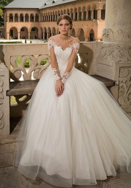 Magnifique robe de mariée en dentelle