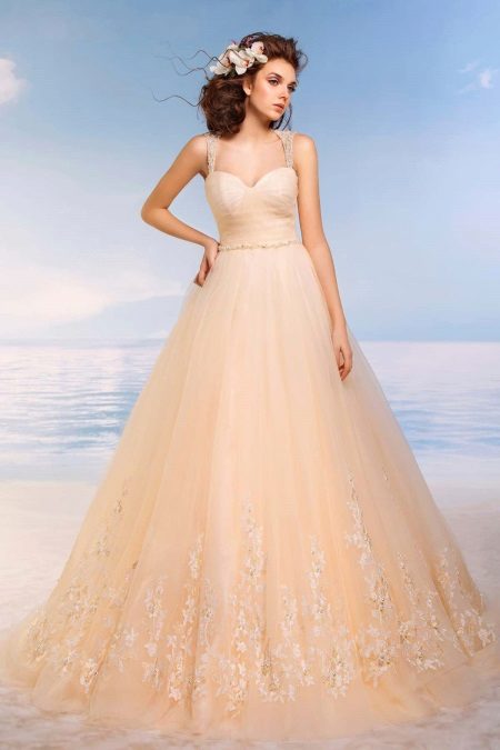 Robe de mariée couleur pêche magnifique