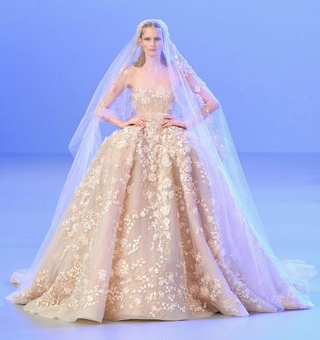 Magnifique robe de mariée en dentelle