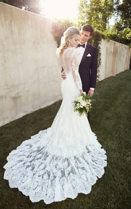 Robe de mariée élégante avec des seins