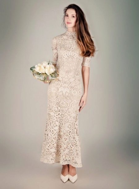 Robe de mariée en crochet ivoire