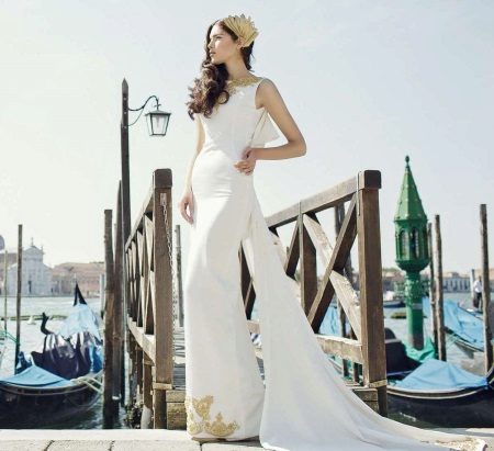 Robe de mariée blanche avec or