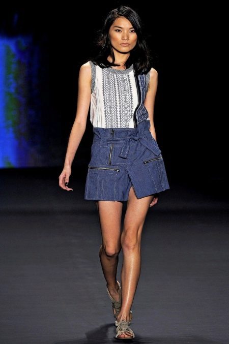 Robe avec jupe en jean