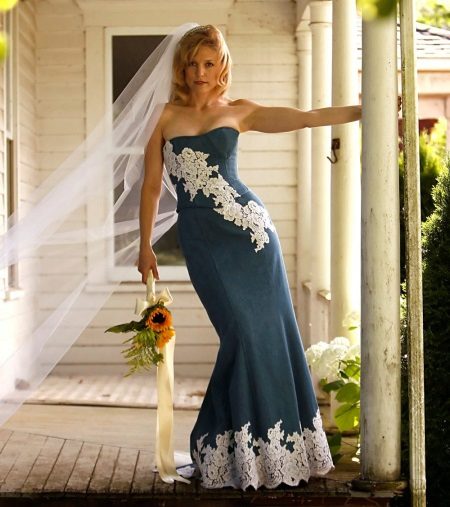 Robe de mariée en jean avec dentelle