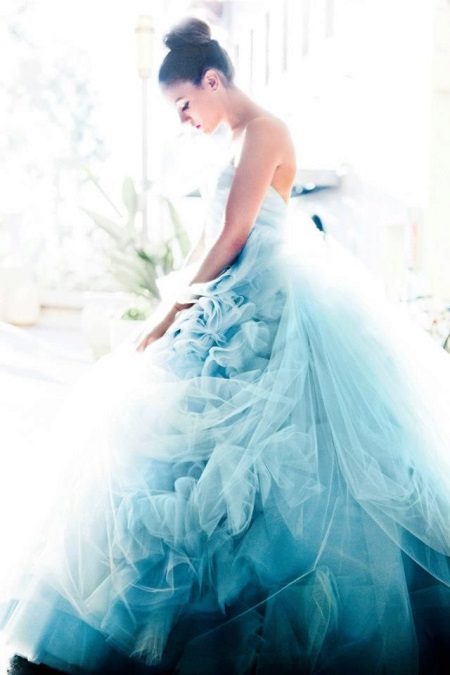 Robe bleu foncé