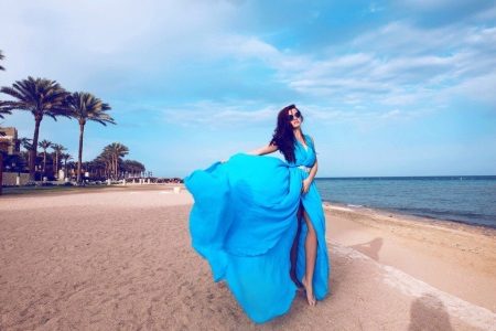 Robe bleu vif