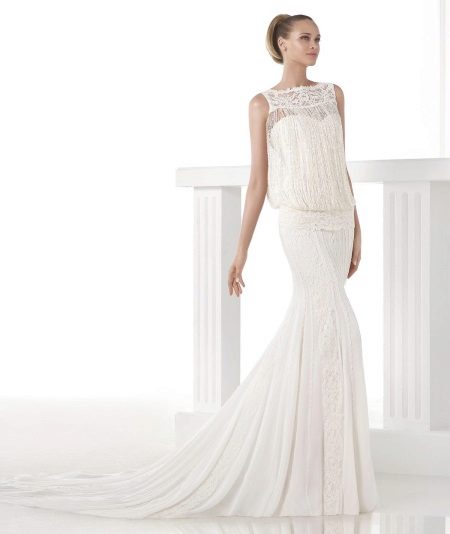 Robe de mariée avec un haut gratuit