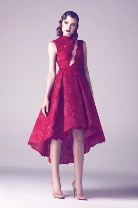Robe pourpre asymétrique
