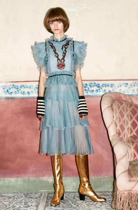 Chaussures pour une robe courte en mousseline