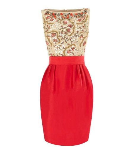 Or avec robe rouge