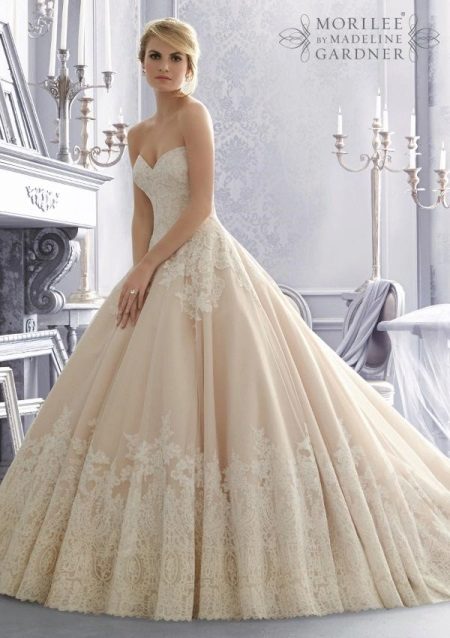 Robe de mariée couleur ivoire