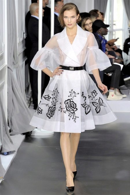 Dior rövid esküvői ruha