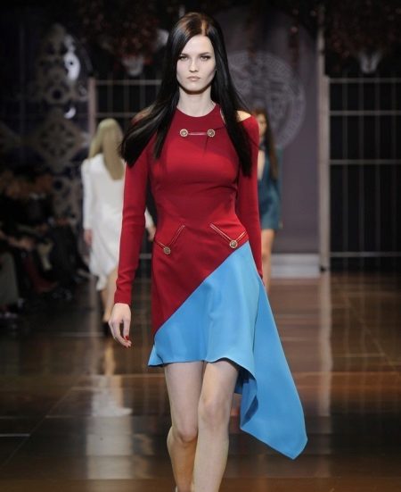 Robe deux tons rouge et bleu
