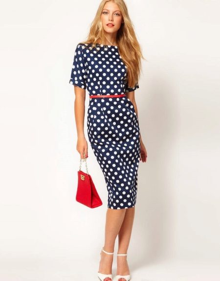 Robe de couleur avec cor