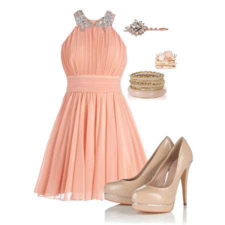 Robe pêche avec accessoires beiges