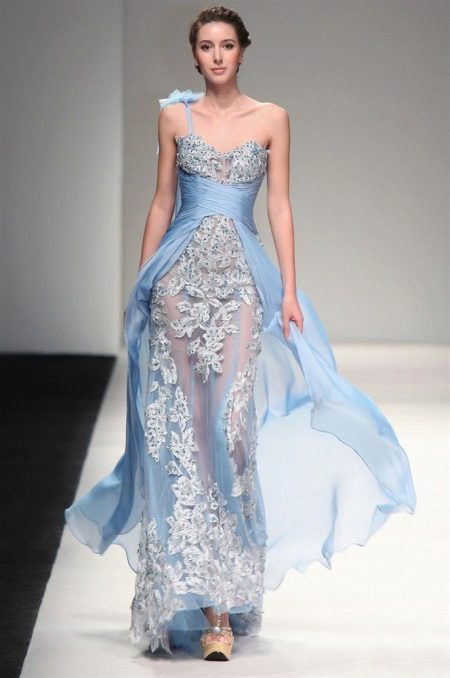 Robe grecque bleue avec dentelle