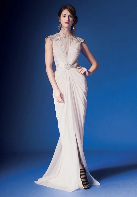Robe de sol en mousseline