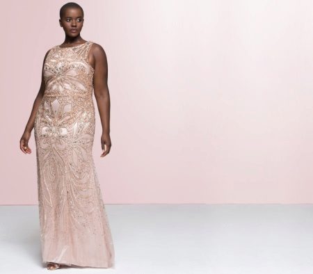 Robe en satin avec broderie pour le plein