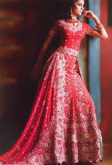 Habillez-vous en style oriental avec des motifs nationaux