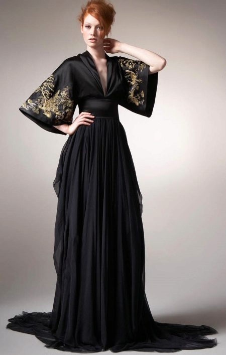 Robe longue de soirée noire avec broderie de style oriental