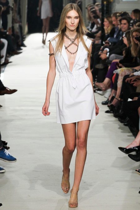 Robe de sport pour la plage