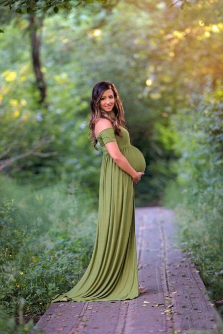 Belle robe longue de maternité