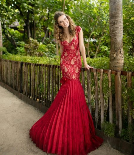 Robe sirène guipure
