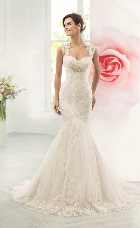 Robe de mariée en dentelle sirène