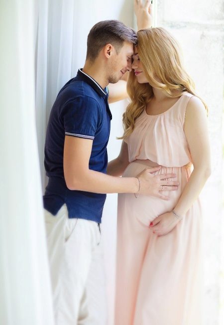 Robe en mousseline de soie pour photoshoot enceinte