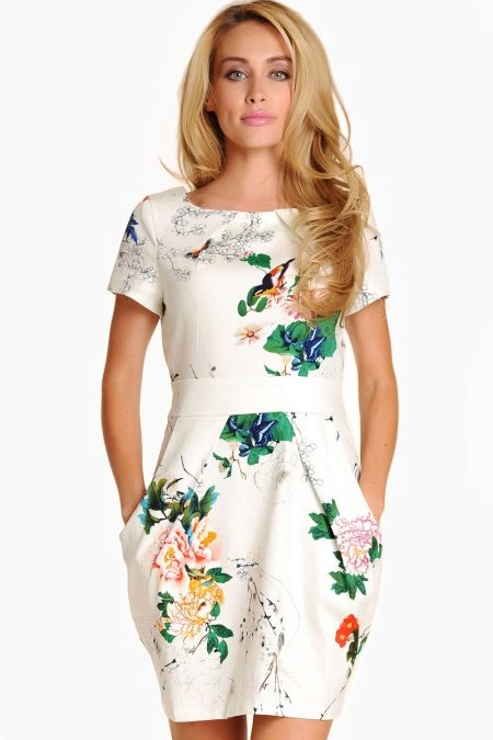 Robe de style tulipe à encolure bateau