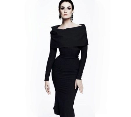 Robe pour les femmes avec une figure Sablier