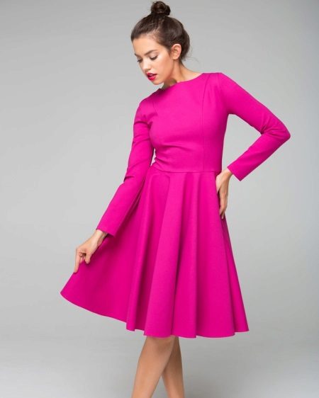 Robe avec une jupe le soleil pour les femmes avec une figure comme Rectangle