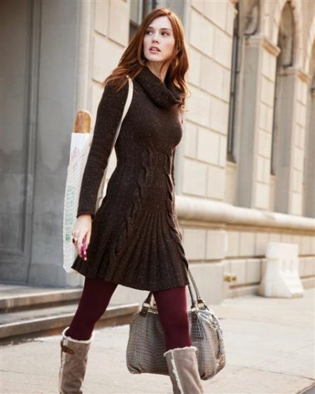 Robe brune chaude et décontractée