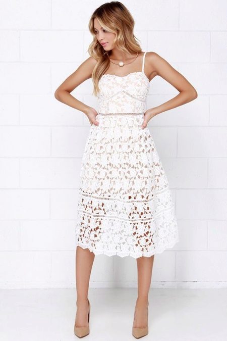 Robe en maille évasée blanche