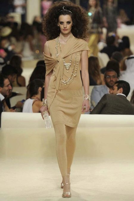 Robe en tricot beige