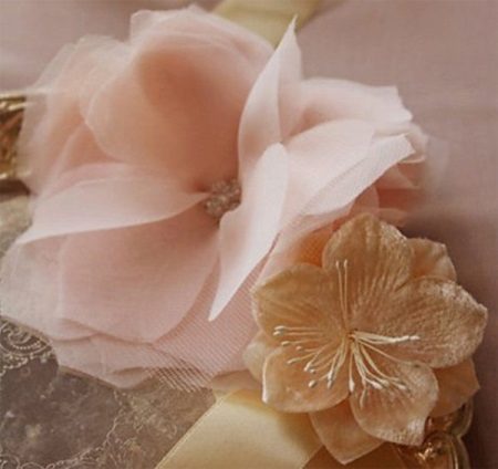 Exemplo de flor de organza