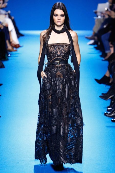 Robe en cuir longue