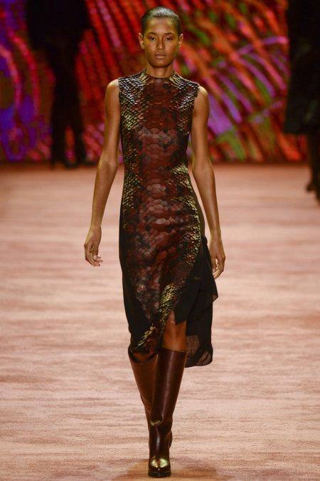 Robe en cuir droite marron