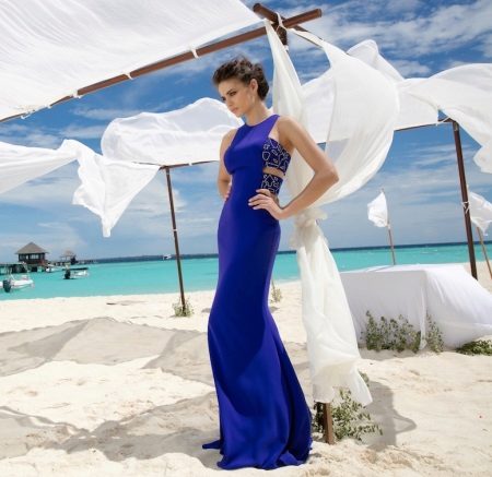 Robe d'été bleue au sol