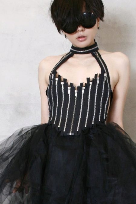 Robe en fermeture éclair et mousseline