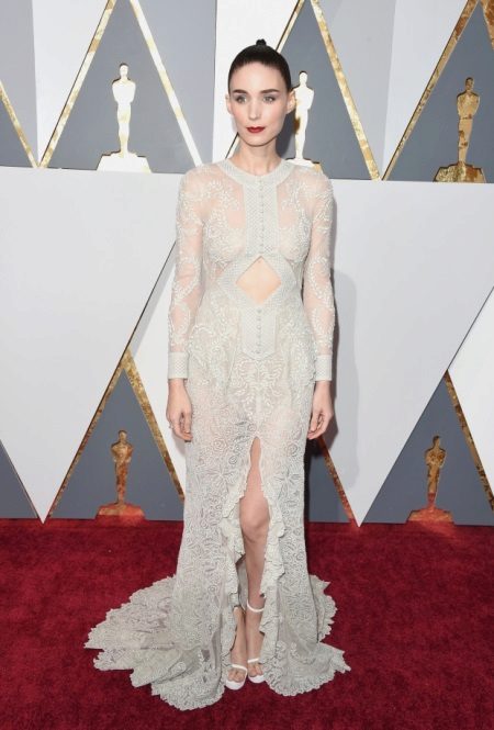 Rooney Mara a Givenchy Couture-ban