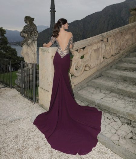 Robe violette dos ouvert