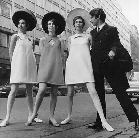 Robes trapézoïdales des années 1960