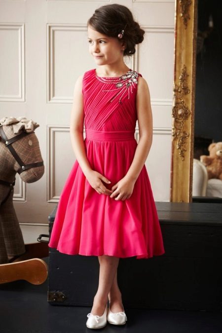 Robe rouge pour l'obtention du diplôme 4 cours