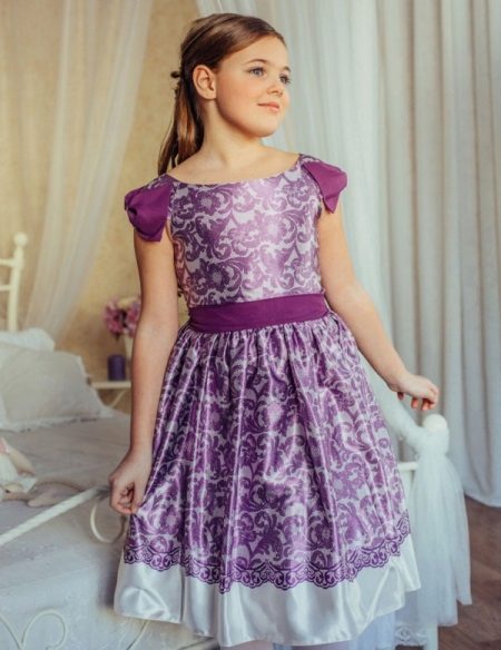 Robe violette pour l'obtention du diplôme 4 cours