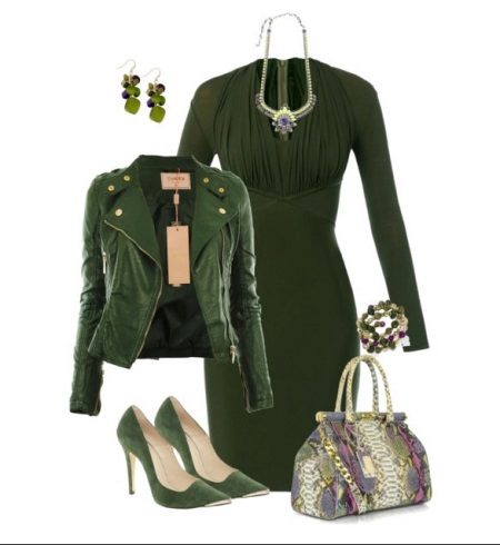 Joia de vestido verde contrastante