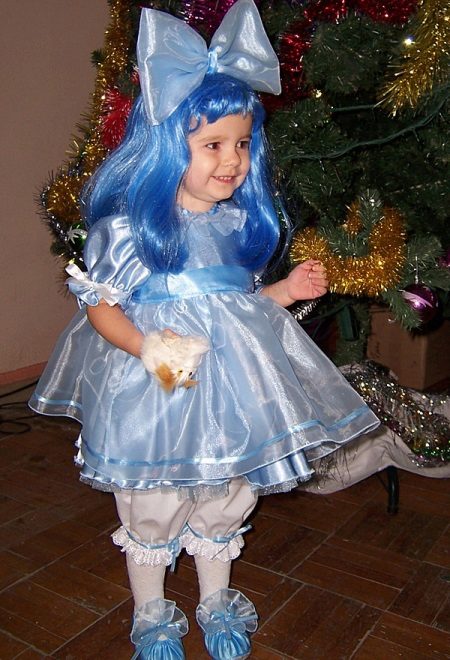 La robe de Noël de Malvina pour la fille