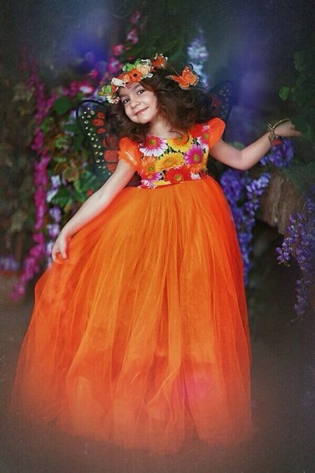 Robe de mariée élégante et moelleuse avec une taille haute pour la fille